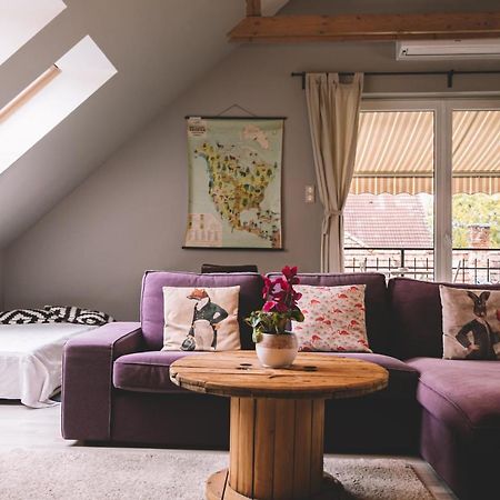 Pannonia Apartment God Luaran gambar