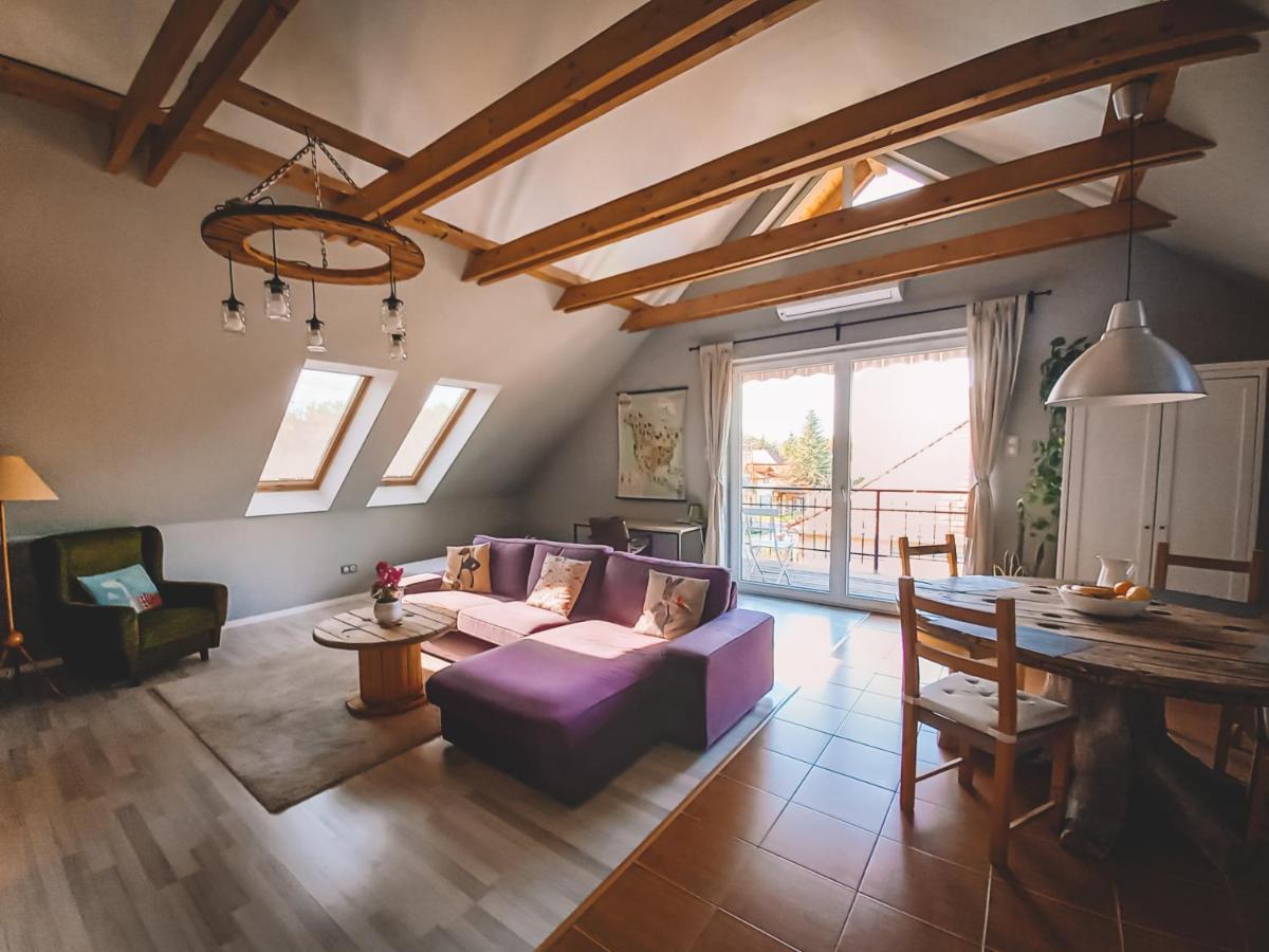 Pannonia Apartment God Luaran gambar