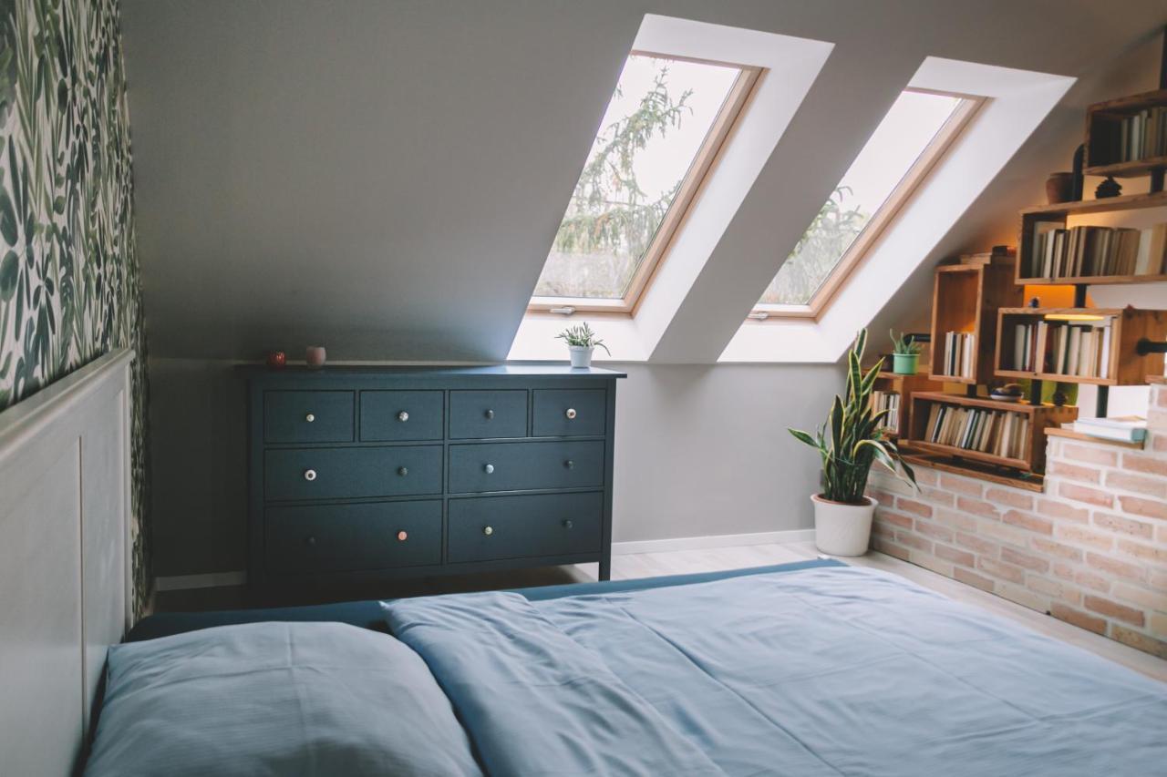 Pannonia Apartment God Luaran gambar
